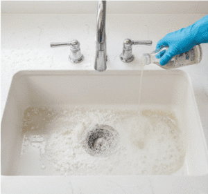 Using vinegar and baking soda for sink cleaning